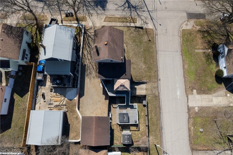 1277 Weiser Avenue, Akron, OH - Photo 6