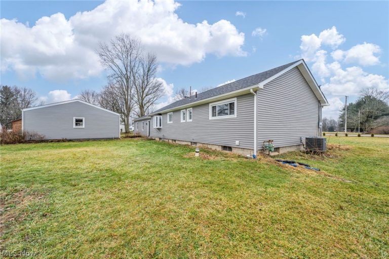 7182 State Route 45, North Bloomfield, OH - Photo 6