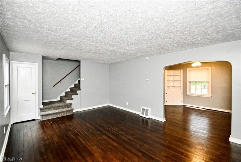 1699 Sunset Avenue, Akron, OH - Photo 3