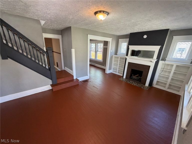 9902 Yale Avenue, Cleveland, OH - Photo 2