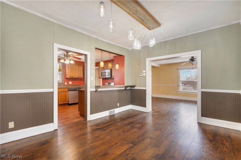 155 Michigan Avenue, Sebring, OH - Photo 8