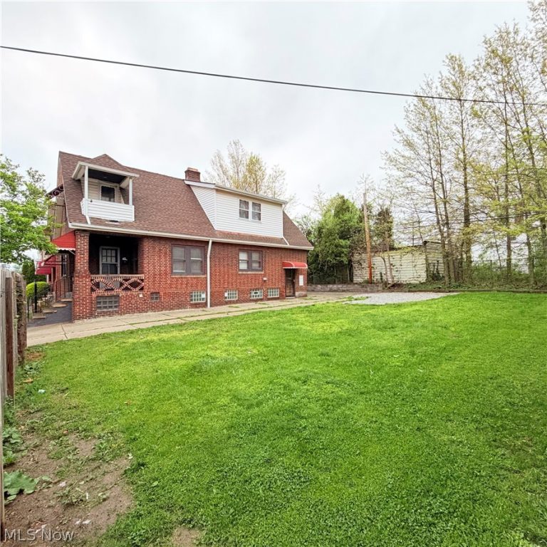 895 Rondel Road, Cleveland, OH - Photo 8