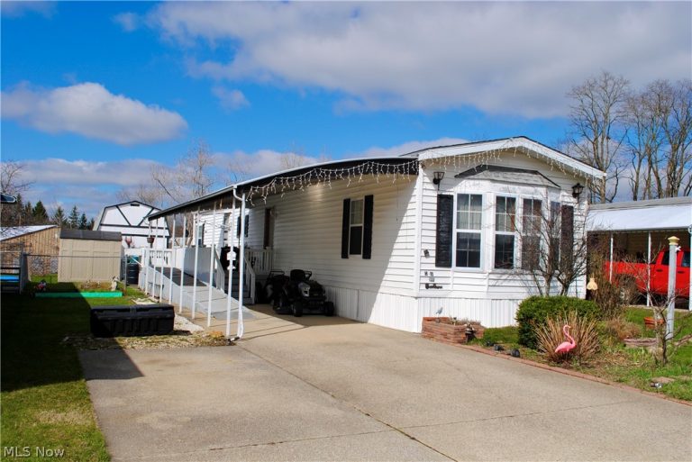 1166 Lafayette Road #H11, Medina, OH - Photo 2