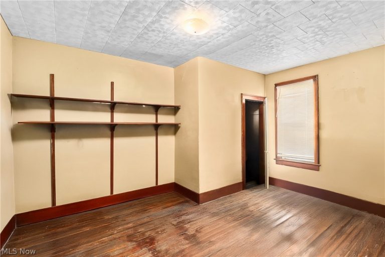 517 Brown Street, Akron, OH - Photo 5