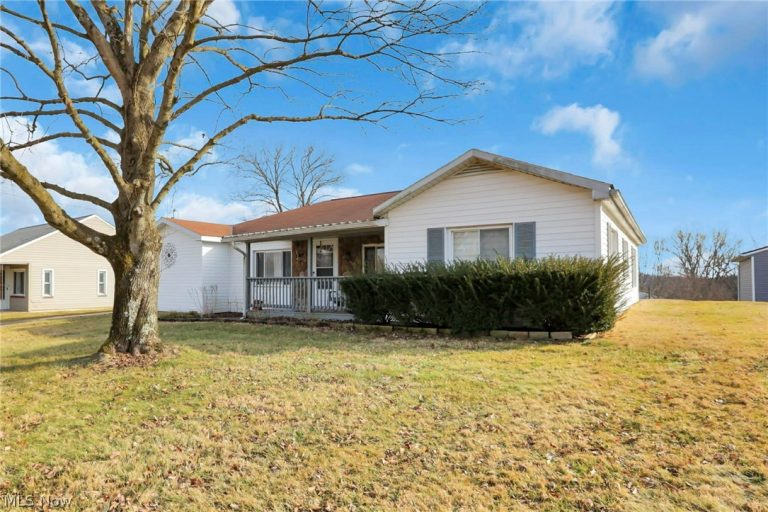 3900 Chandlersville Road, Zanesville, OH - Photo 3