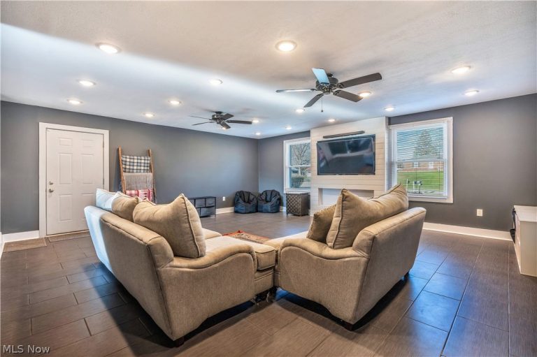 6116 Melody Road, Canton, OH - Photo 4
