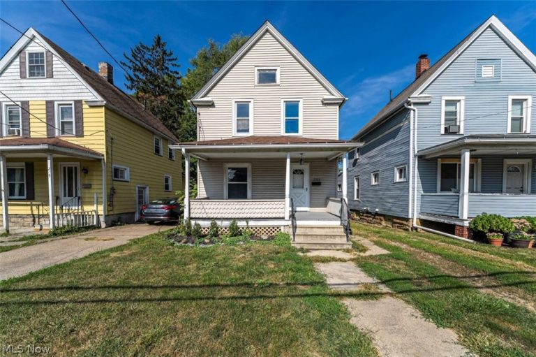 703 River Street, Elyria, OH, 44035