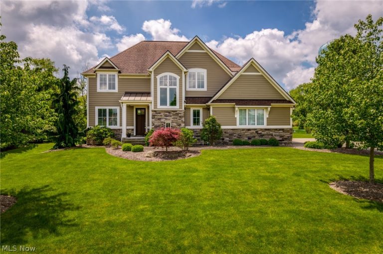 435 Dunwoody Drive, Aurora, OH, 44202