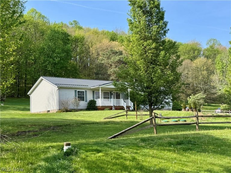 1816 Mud Run Road, New Philadelphia, OH - Photo 4