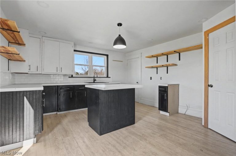 2775 Bandy Road, Alliance, OH - Photo 4