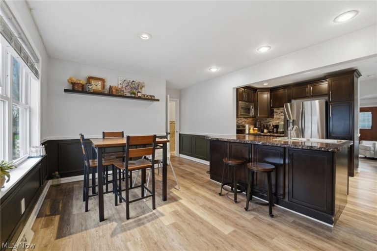 229 Elm Street, Geneva, OH - Photo 6