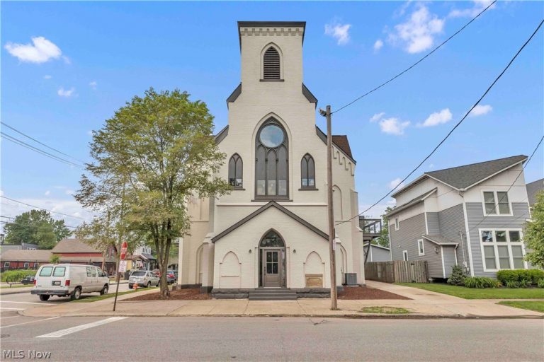2130 42nd Street #3, Cleveland, OH, 44113