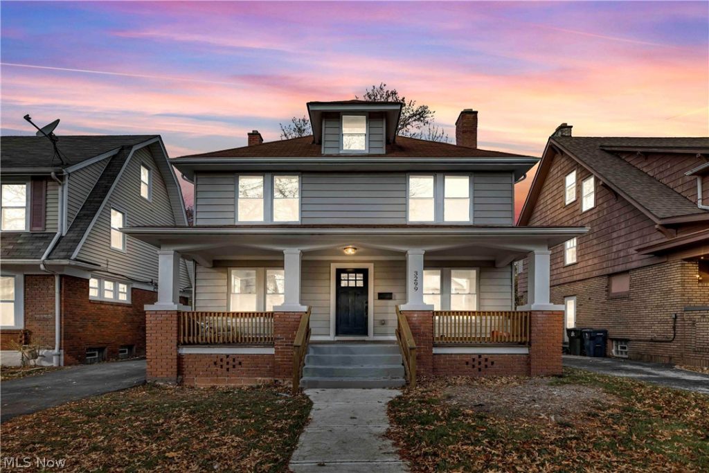 3299 Yorkshire Road, Cleveland Heights, OH