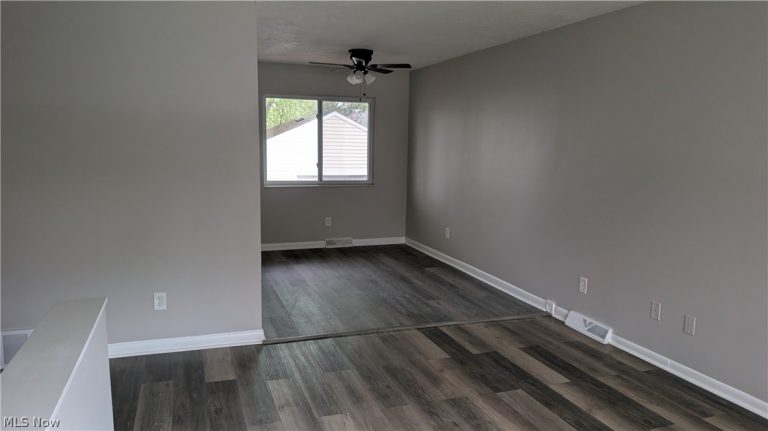 2201 Randall Street, Lorain, OH - Photo 5