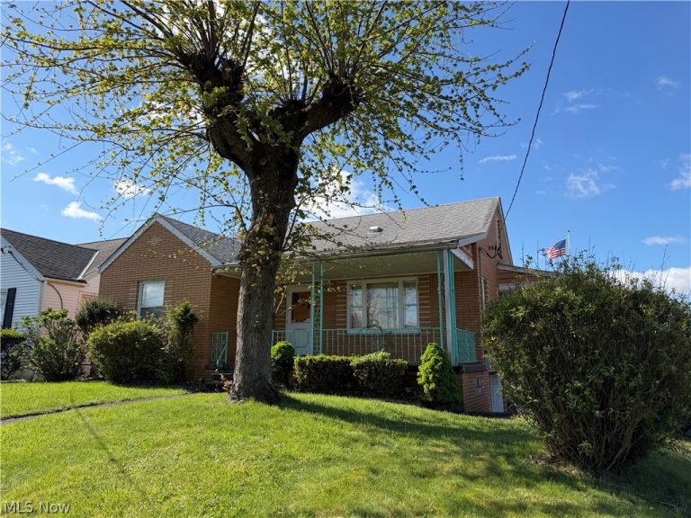123 Clearview Ave, Weirton, WV - Photo 3