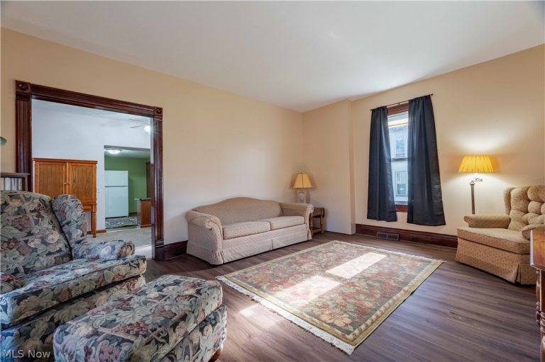 1521 Tremont Avenue, Massillon, OH - Photo 6