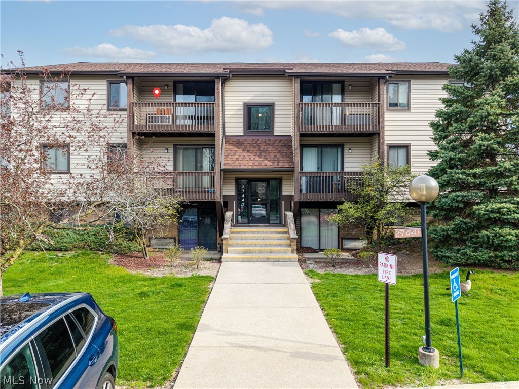 27441 Westown Boulevard, Westlake, OH