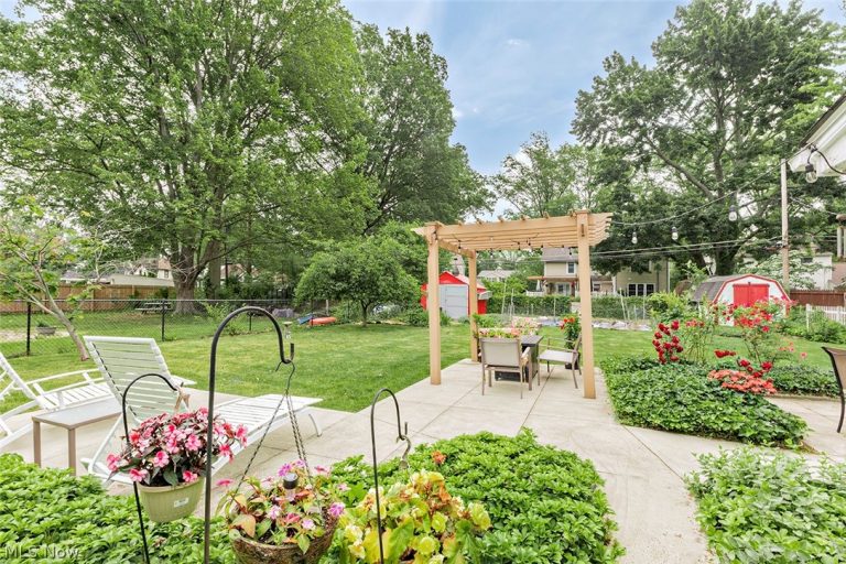 8279 Westmoor Road, Mentor, OH - Photo 4