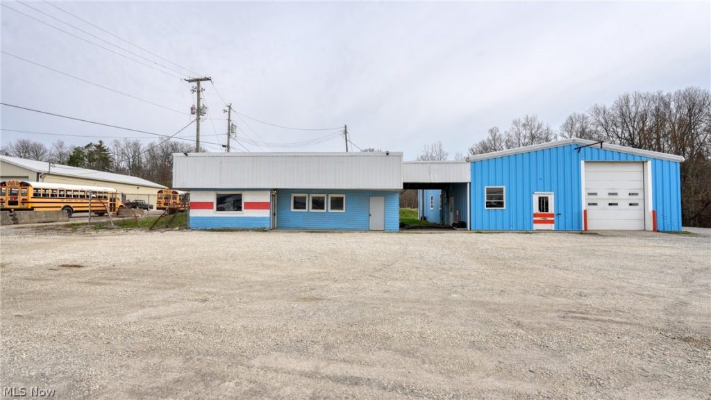 11445 East Pike, Cambridge, OH