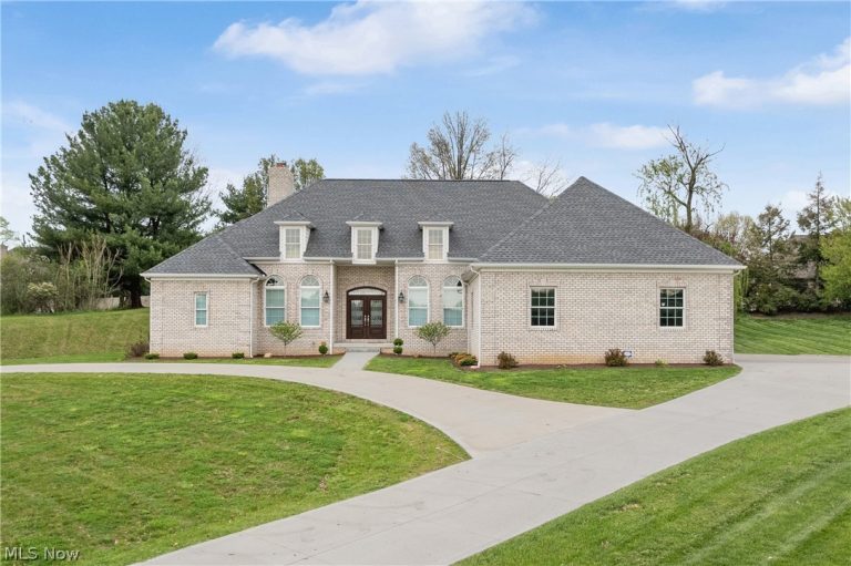 6443 Hills and Dales Road, Canton, OH - Photo 4