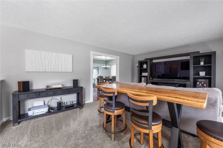 5660 Marine Parkway, Mentor on the Lake, OH - Photo 6