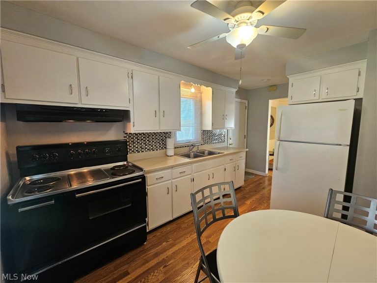 4087 Suffolk Road, South Euclid, OH - Photo 8