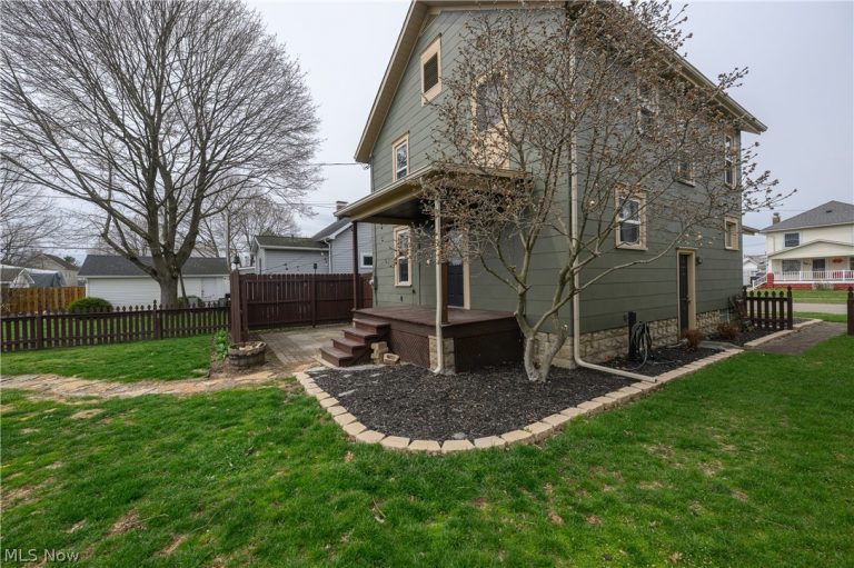 856 Baker Avenue, New Philadelphia, OH - Photo 4