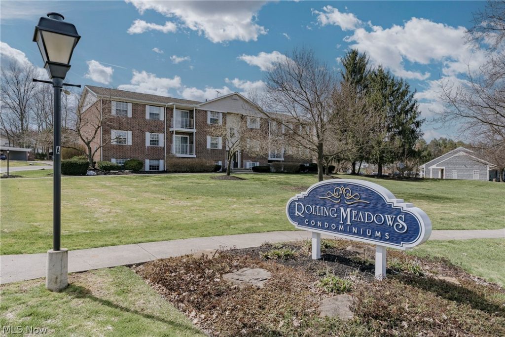 10790 Ravenna Road #201, Twinsburg, OH