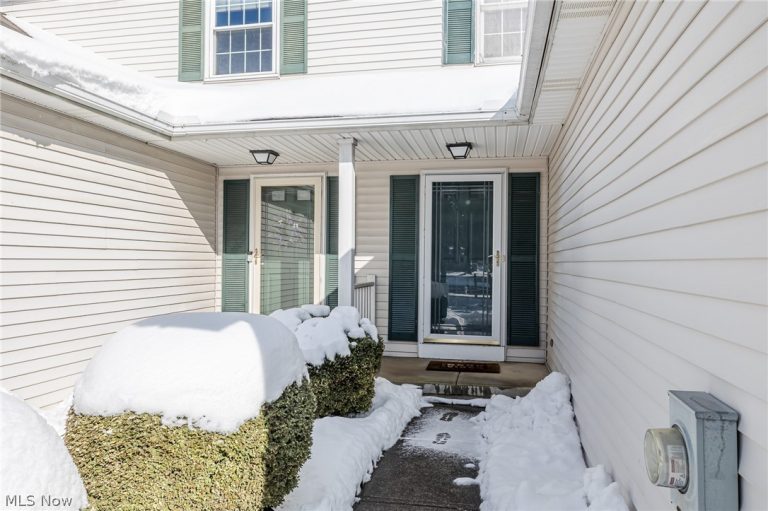 3805 Laurel Road, Brunswick, OH - Photo 2
