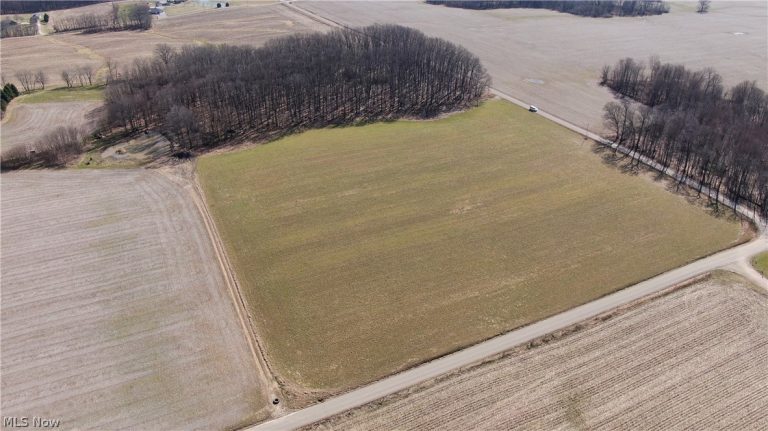 496 Township Road 2402, Loudonville, OH - Photo 2