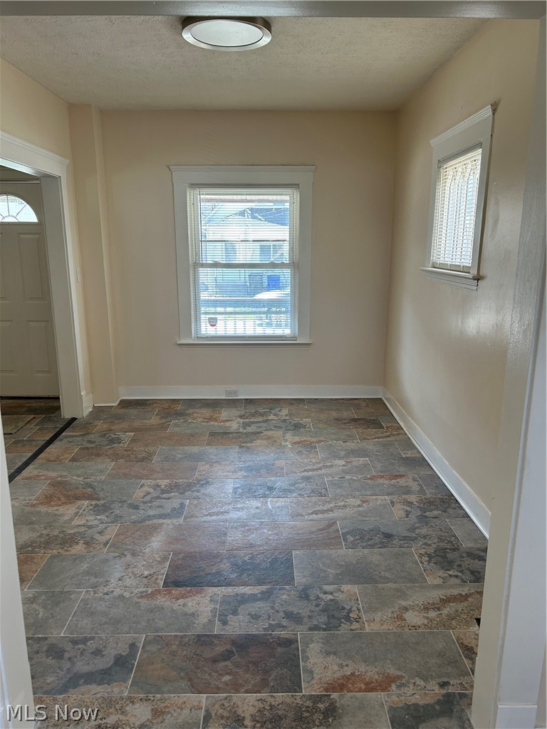 3120 Saratoga Avenue, Cleveland, OH - Photo 2