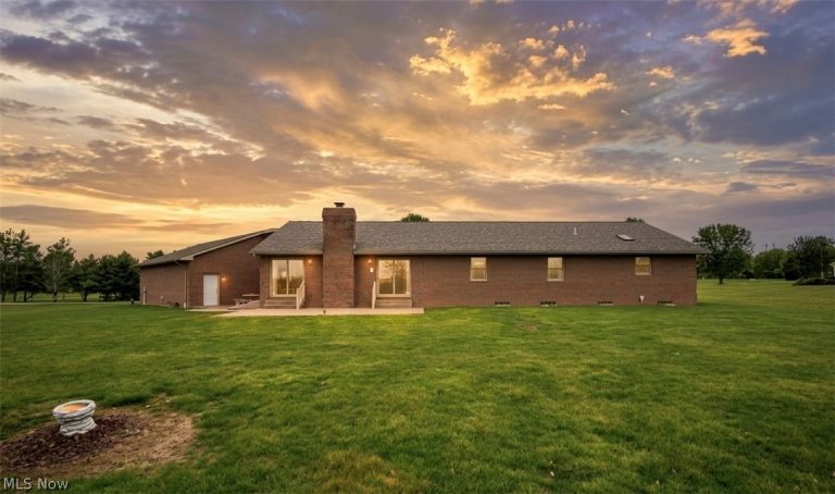 6424 Weaver Road, Berlin Center, OH - Photo 2