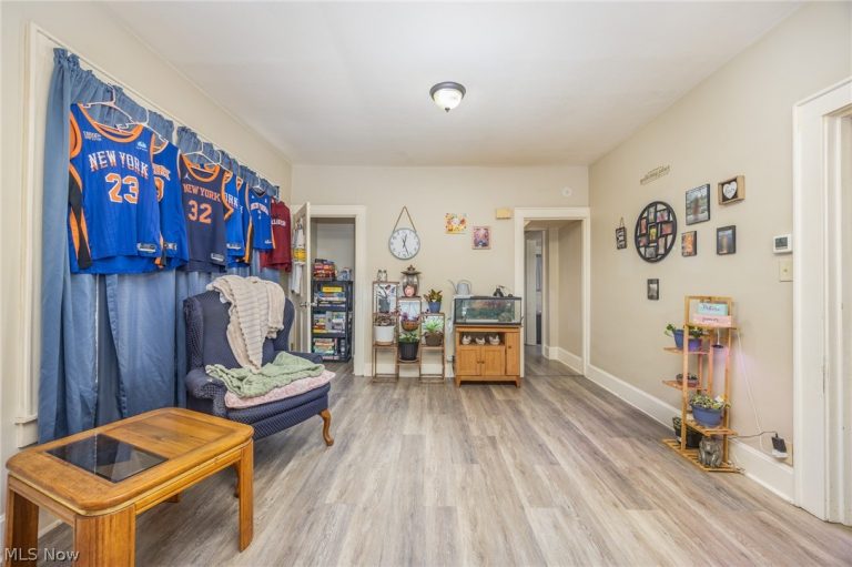 207 Kenwood Street, Marietta, OH - Photo 8