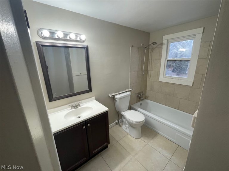 5029 Aravesta Avenue #4, Boardman, OH - Photo 5