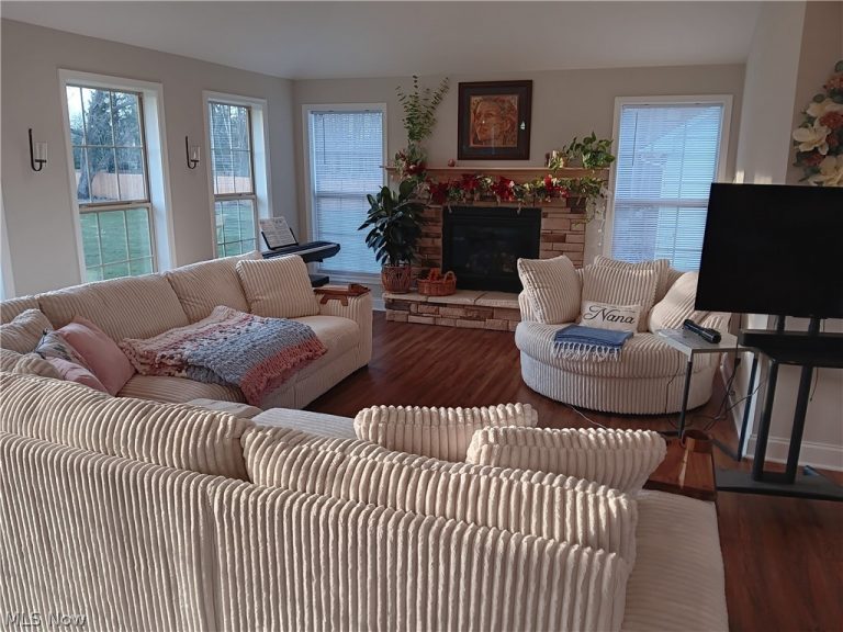 2366 Bradley Road, Westlake, OH - Photo 3