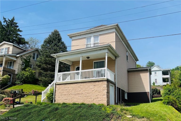 1121 7th Street, Martins Ferry, OH - Photo 2