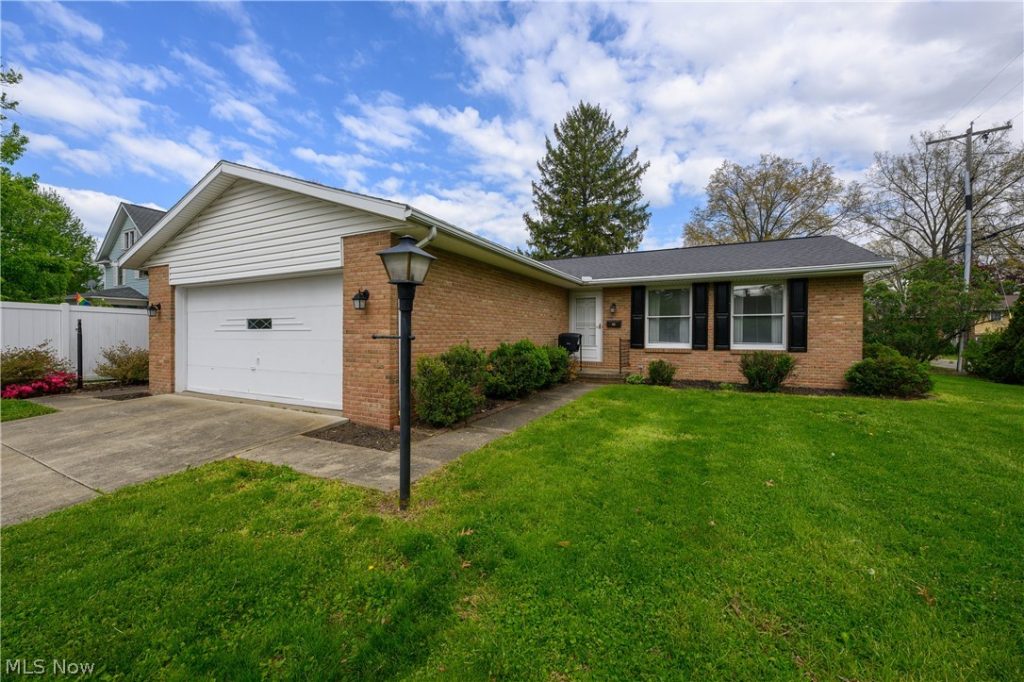115 15th Street, Dover, OH