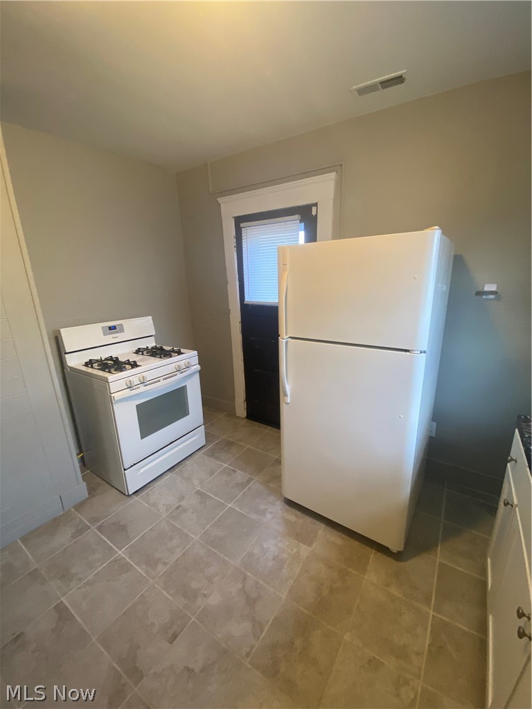 4435 State Road, Cleveland, OH - Photo 2