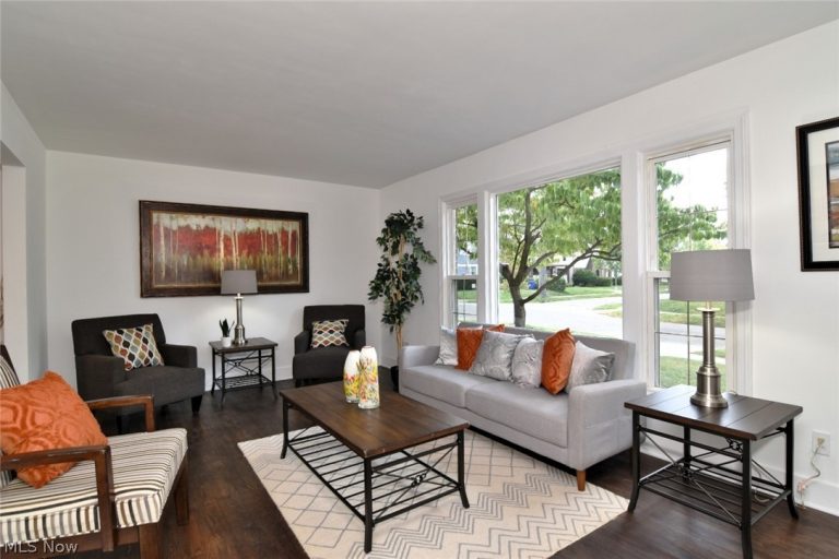 2203 Brockway Road, University Heights, OH - Photo 3