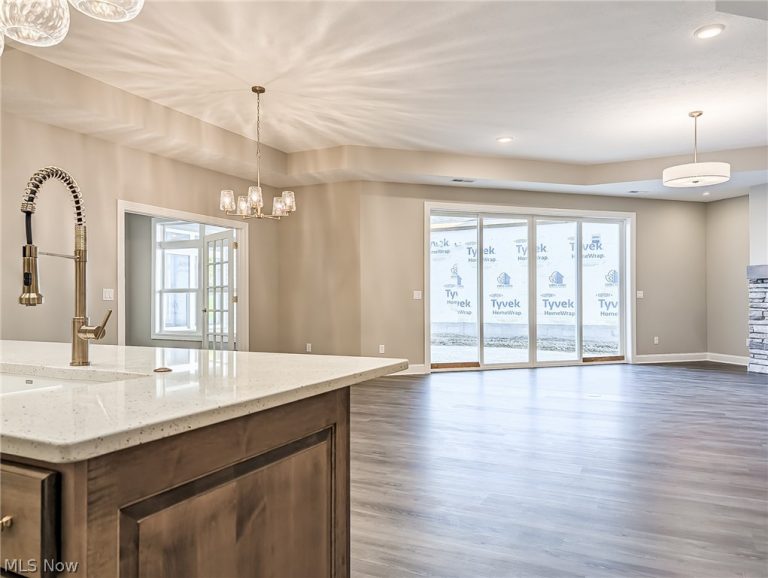 4332 Evergreen Court, North Canton, OH - Photo 6