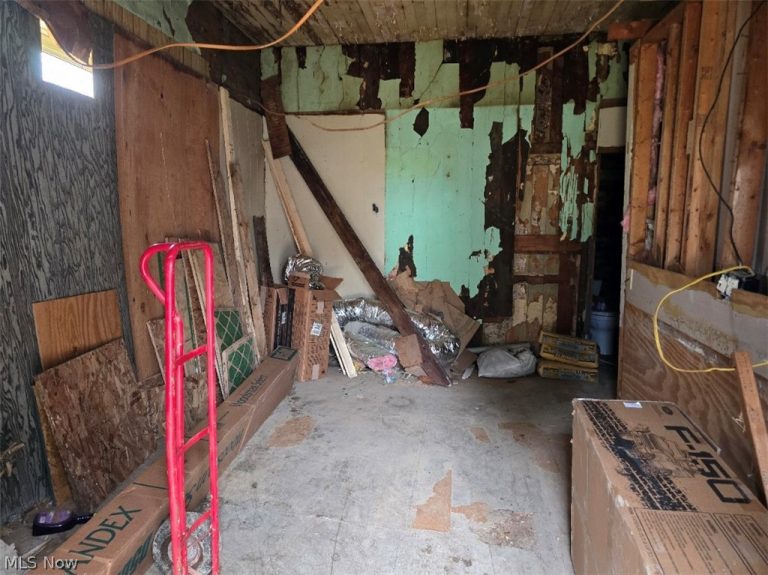 1008 Pike Street, Parkersburg, WV - Photo 3