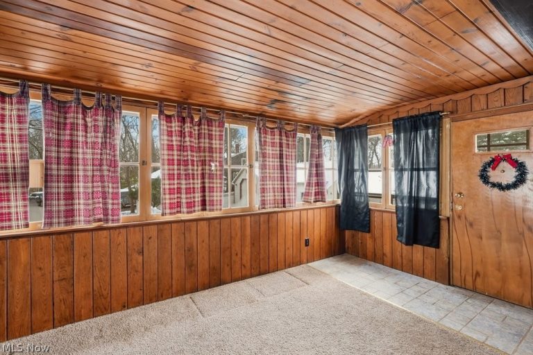 2070 Cypress Avenue, Kent, OH - Photo 8
