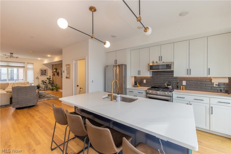 2275 19 Street, Cleveland, OH - Photo 3