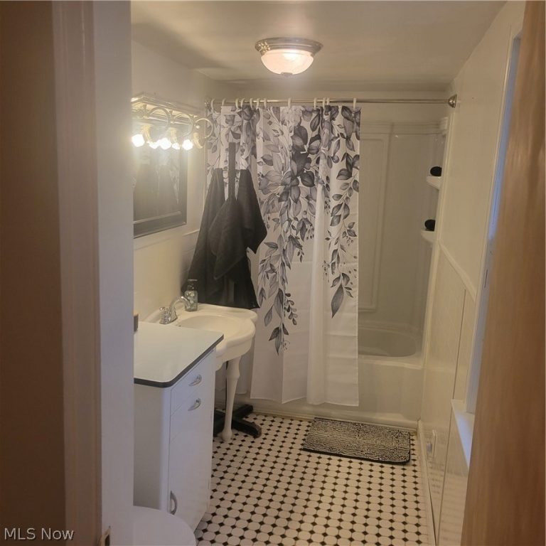 1929 16th Street, Ashtabula, OH - Photo 8