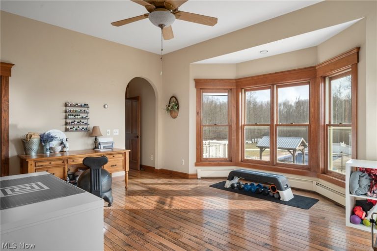 9419 Robinson Road, Chardon, OH - Photo 8