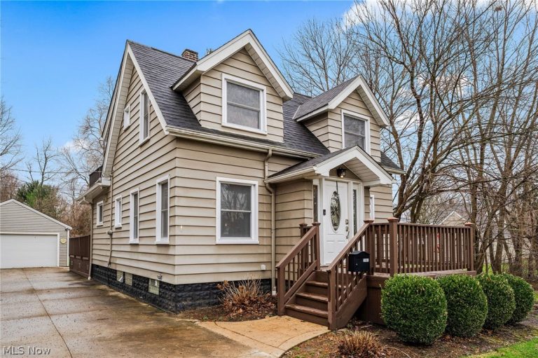 21941 Westwood Avenue, Fairview Park, OH - Photo 2