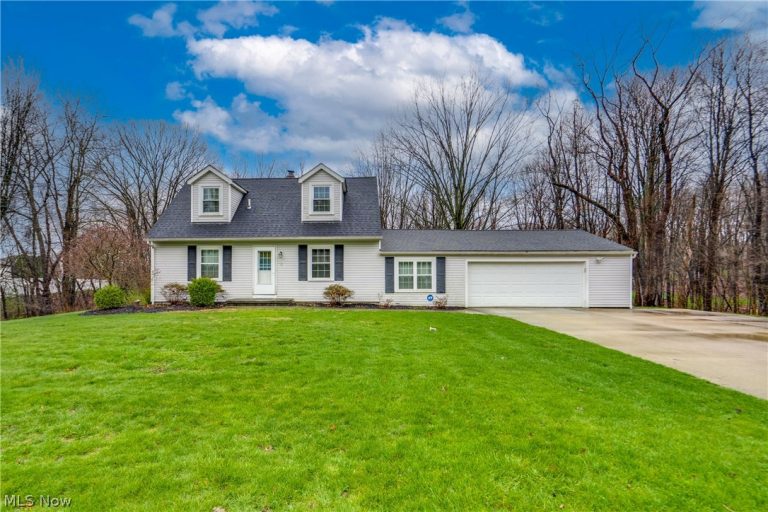 561 River Road, Munroe Falls, OH - Photo 2
