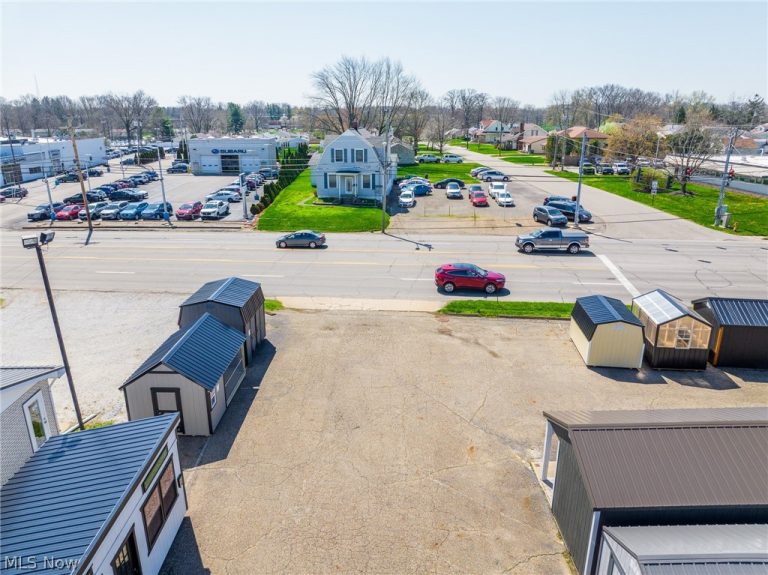 4202 Lincoln Way, Massillon, OH - Photo 5