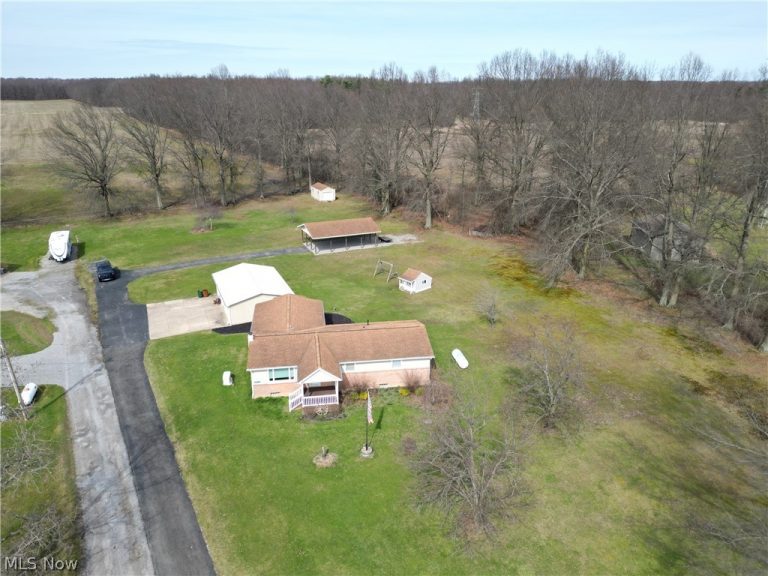14086 Ellsworth Road, Berlin Center, OH - Photo 8