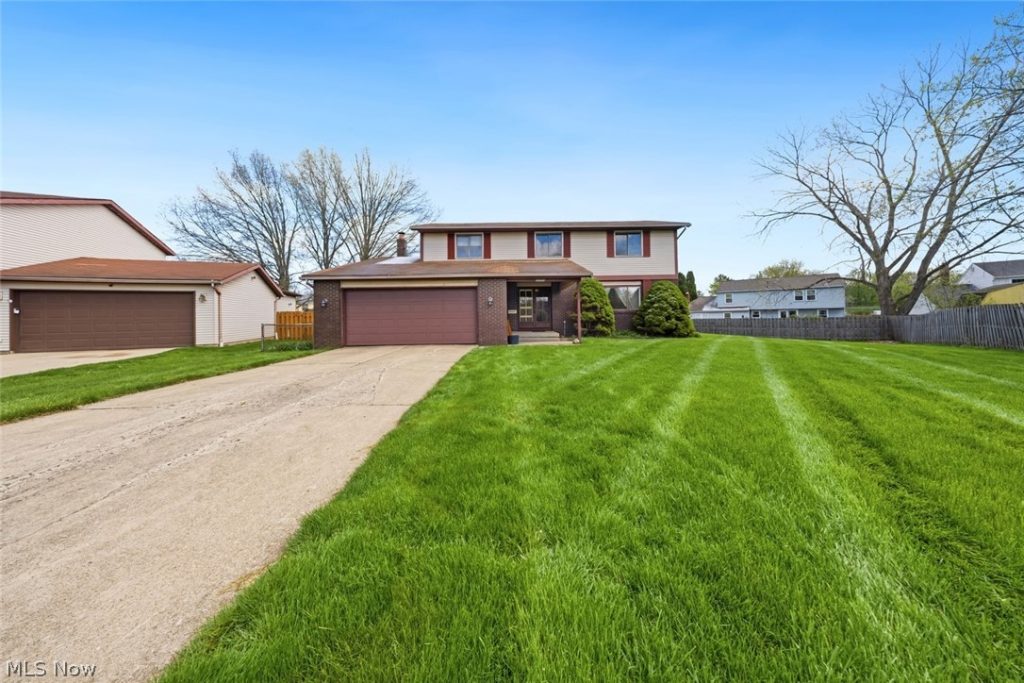 17773 Blazing Star Drive, Strongsville, OH